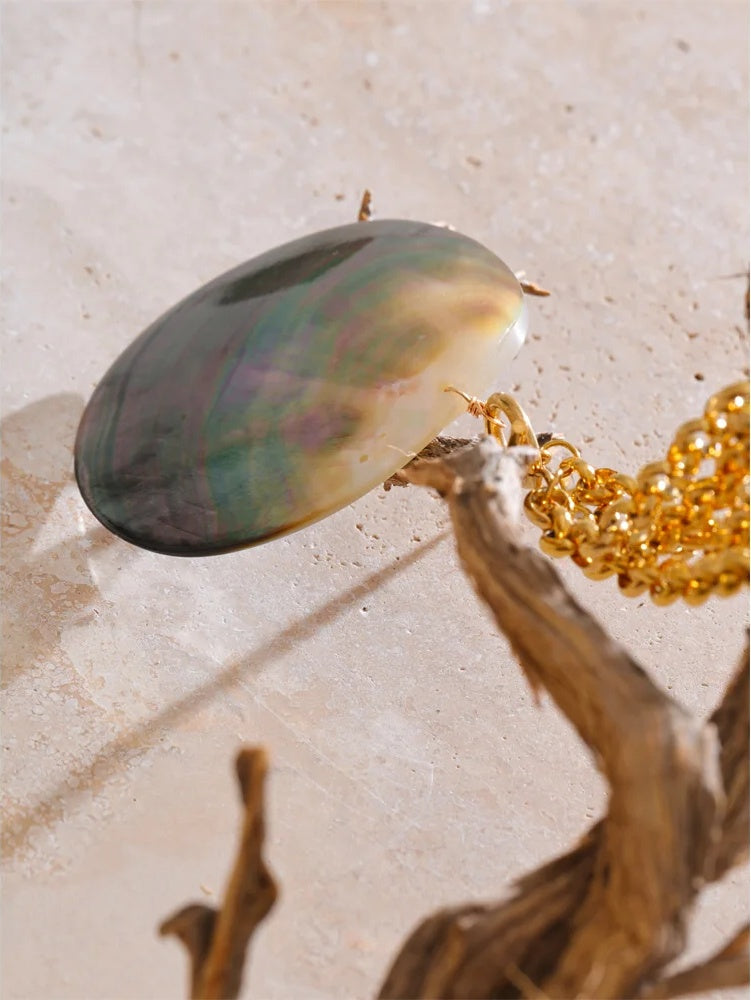 Big shell contemporary statement pendant necklace - product image
