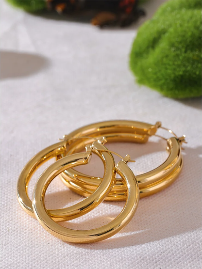 Big sleek round hollow hoop earrings - product image