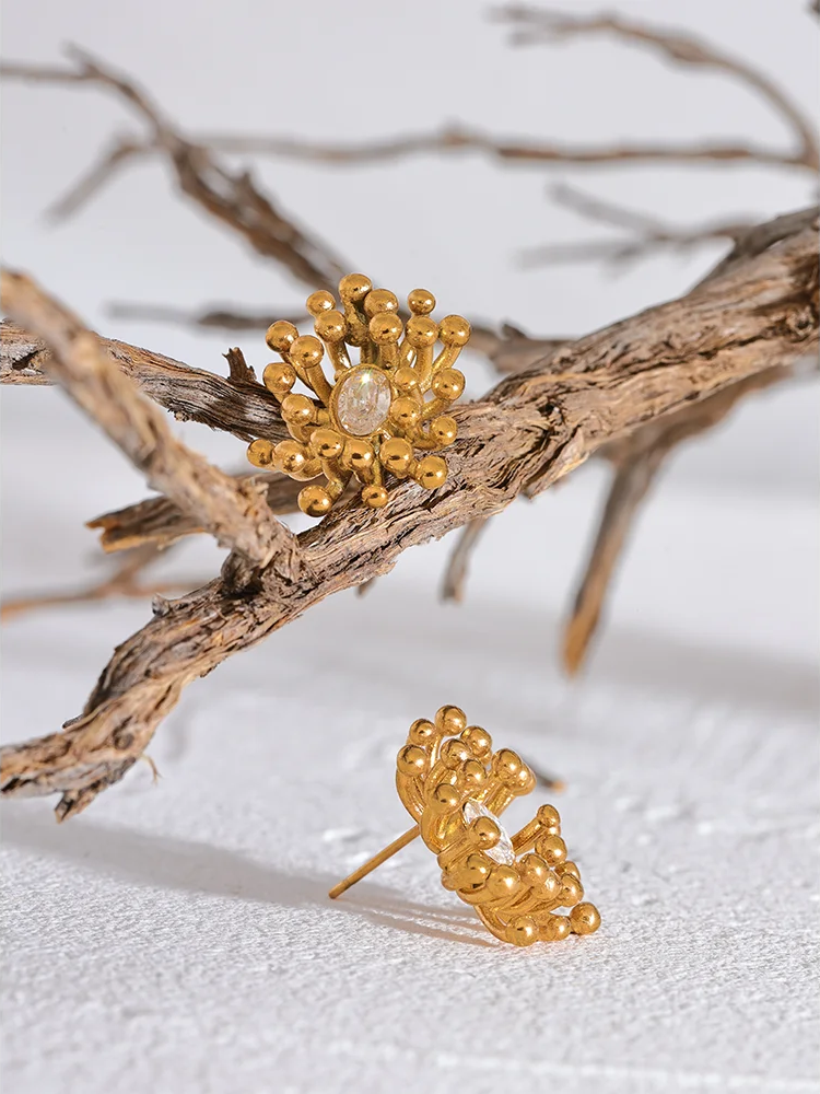 Bling cubic zirconia flower plant stud earrings - product image