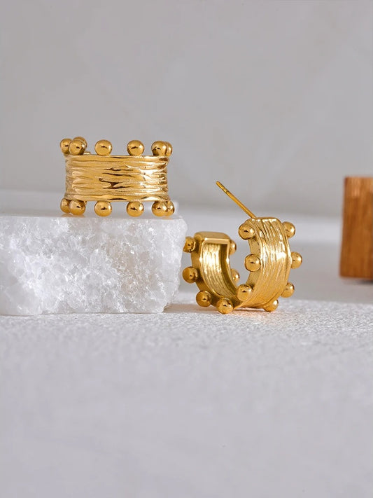 C shape contemporary hoop earrings - product image
