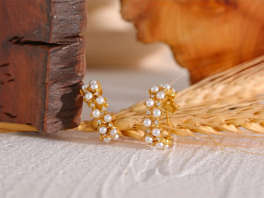 C-shape imitation pearl chic hoop earrings - product image