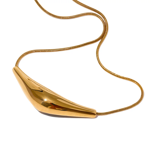 Cast pendant clavicle fashion necklace - product image