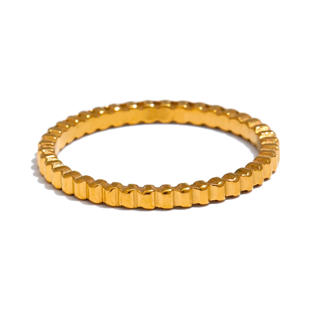 Cast thin chic index finger ring - product image