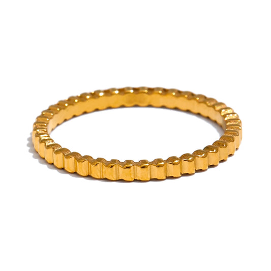 Cast thin chic index finger ring - product image