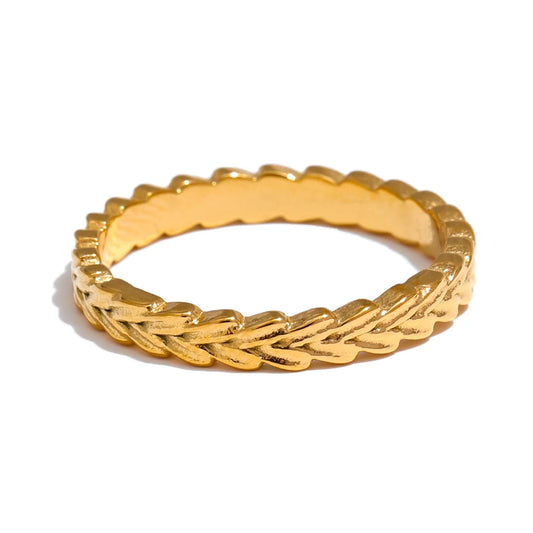 Cast thin chic index finger ring - product image