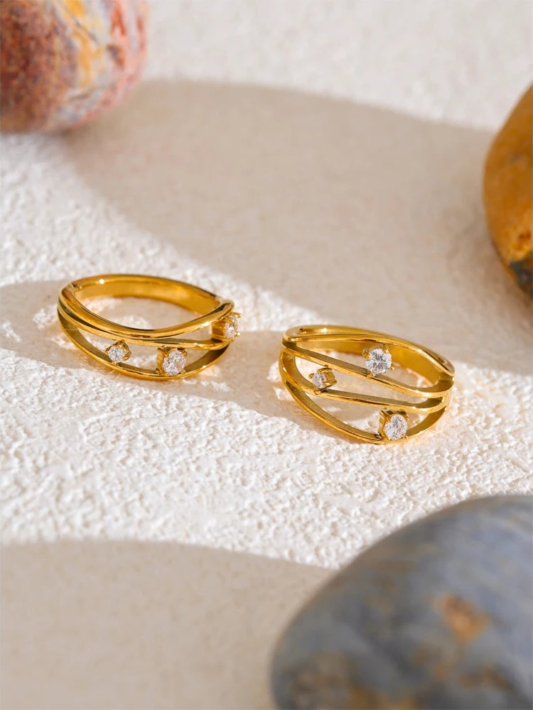Casting metal hollow inlaid cubic zirconia ring - product image