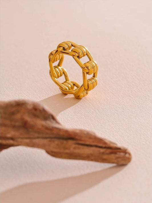 Chain hollow minimalist statement fashion ring - product image