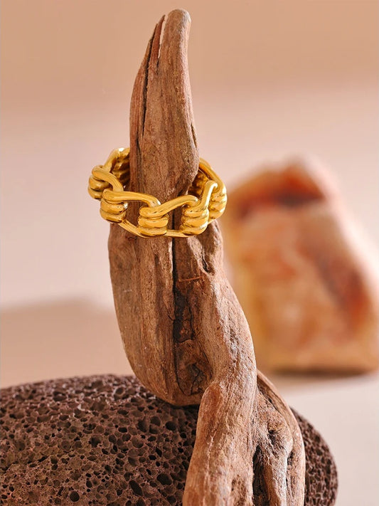 Chain hollow minimalist statement fashion ring - product image