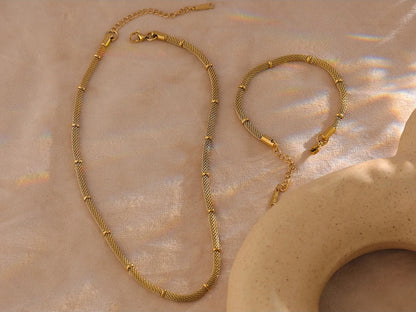 Chain jewelry statement golden necklace bracelet set - product image