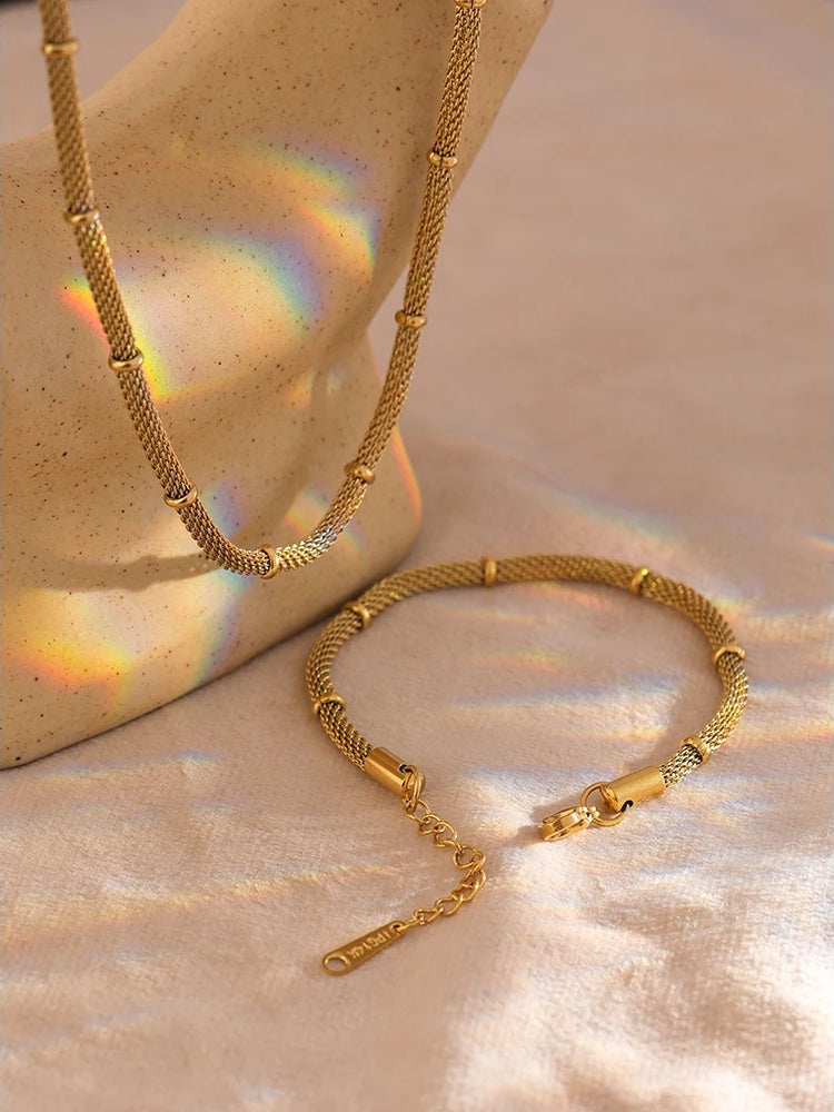 Chain jewelry statement golden necklace bracelet set - product image