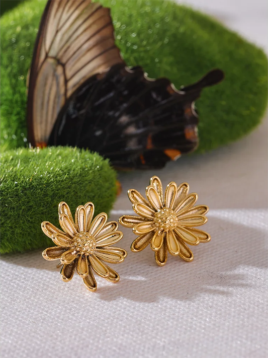 Chrysanthemum flower stud earrings - product image