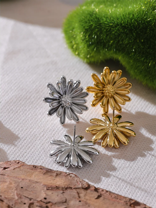 Chrysanthemum flower stud earrings - product image