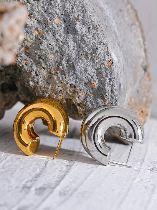 Chunky c shape huggie gold silver color earrings - product image