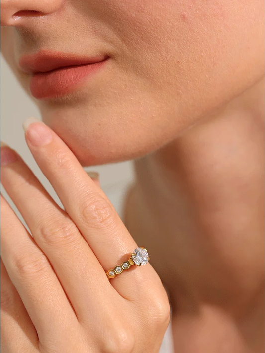 Classic bling cubic zirconia prong ring - product image