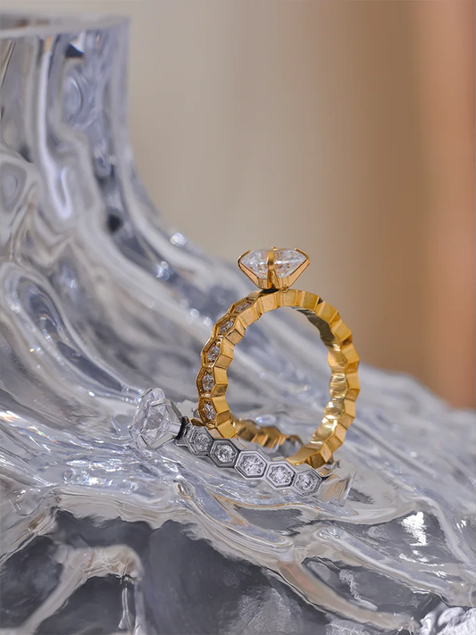Classic bling cubic zirconia prong ring - product image