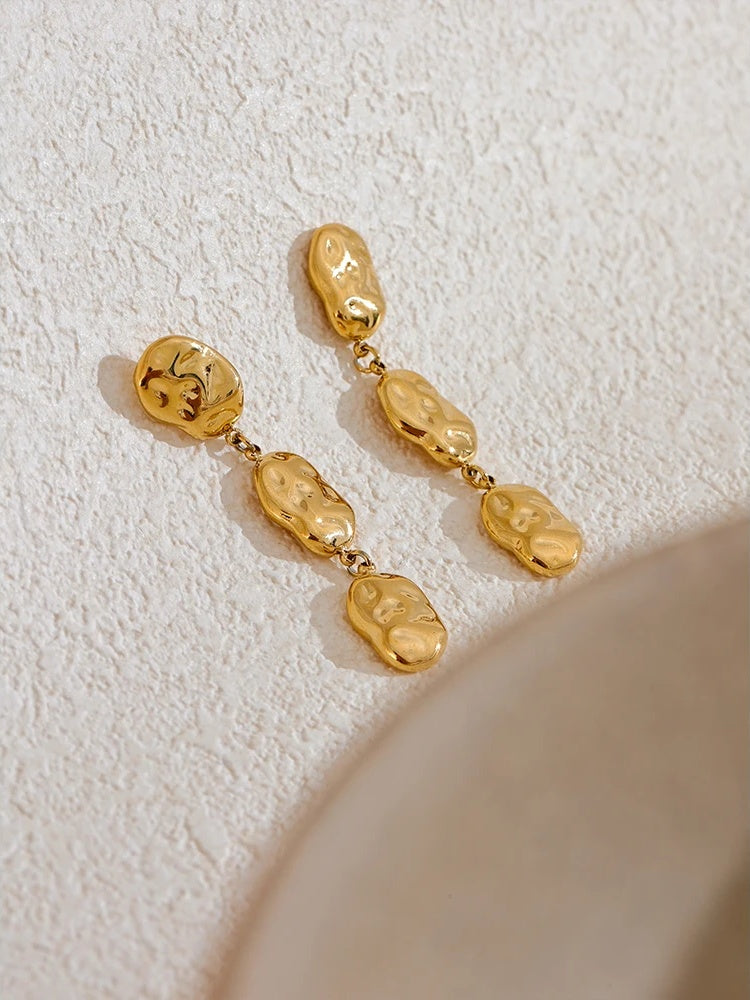 Comfortable hammered drop textured earrings - product image