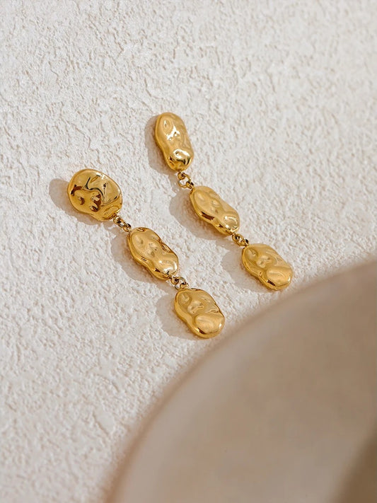 Comfortable hammered drop textured earrings - product image