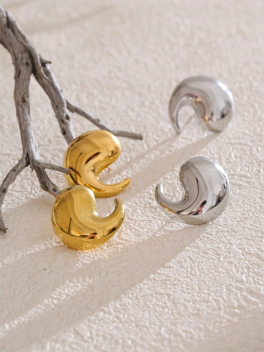 Comma water drop daily stud earrings - product image