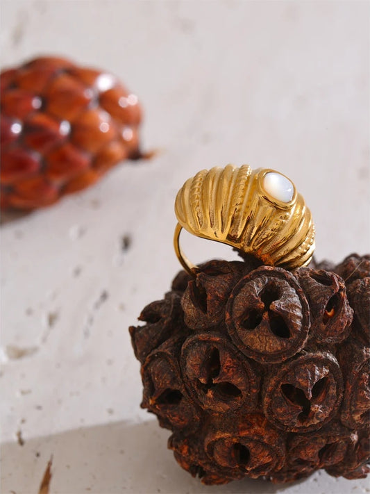 Contemporary shell adjustable wide ring - product image
