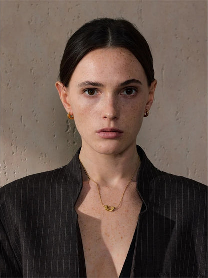 Creative metal u-shape pendant necklace earrings set - product image