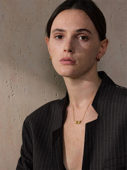 Creative metal u-shape pendant necklace earrings set - product image