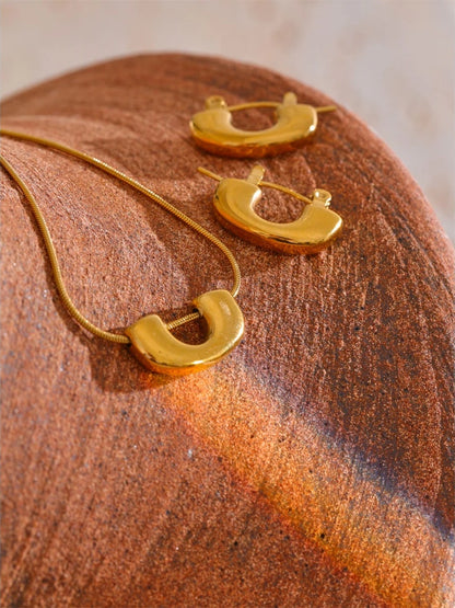 Creative metal u-shape pendant necklace earrings set - product image