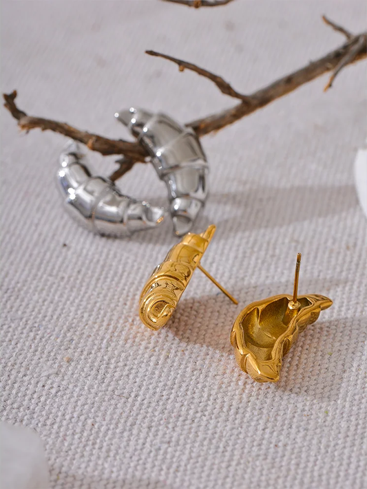 Croissant stud earrings gold stainless steel - product image