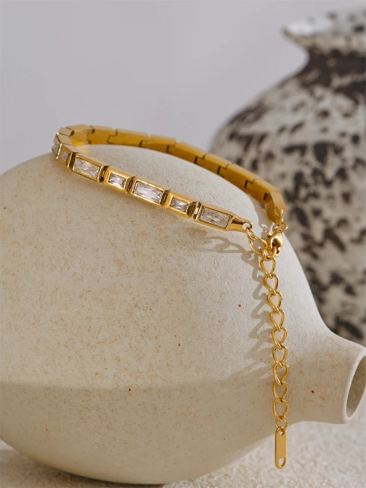 Cubic zirconia chain premium bracelet bangle - product image
