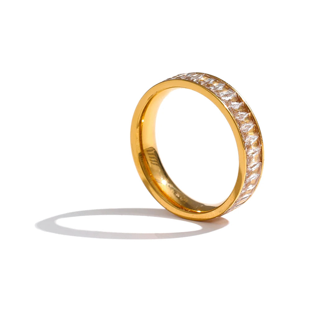 Cubic zirconia cocktail fashion wedding engagement ring - product image