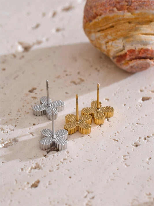 Cubic zirconia flower small stud earrings - product image