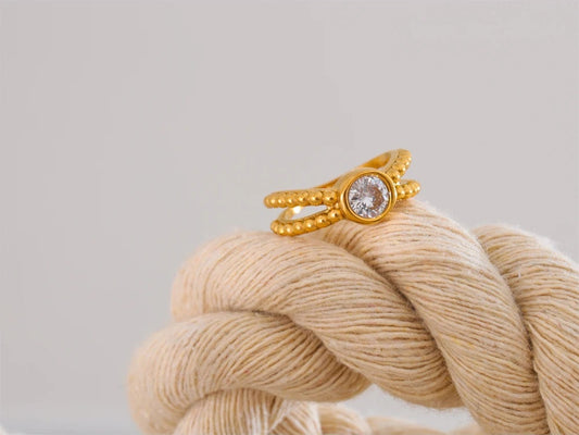 Cubic zirconia modern casting gold fashion ring - product image