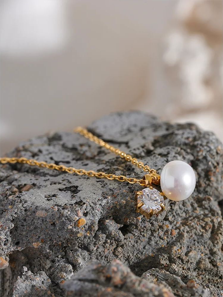 Cubic zirconia pearl pendant necklace - product image