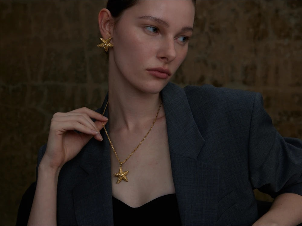 Cubic zirconia starfish pendant necklace earrings set - product image