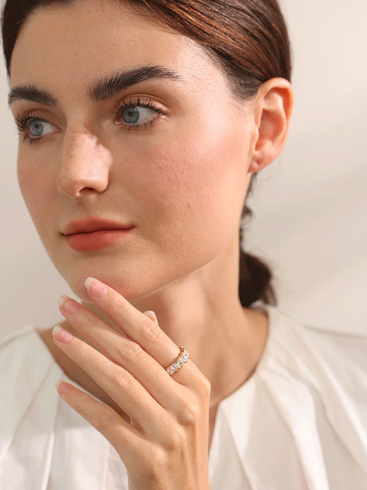 Delicate bling heart cubic zirconia ring - product image