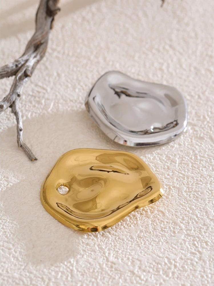 Distinctive metal gold silver brooch pin - product image
