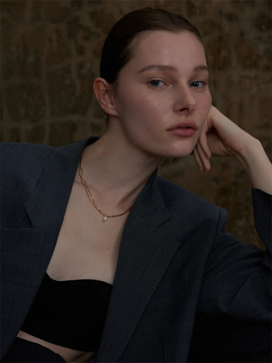 Double-layered chain natural pearl minimalist pendant - product image