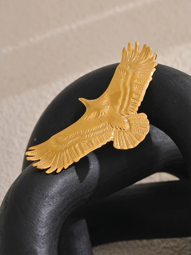 Eagle shape brooch unisex charm party accessory - product image