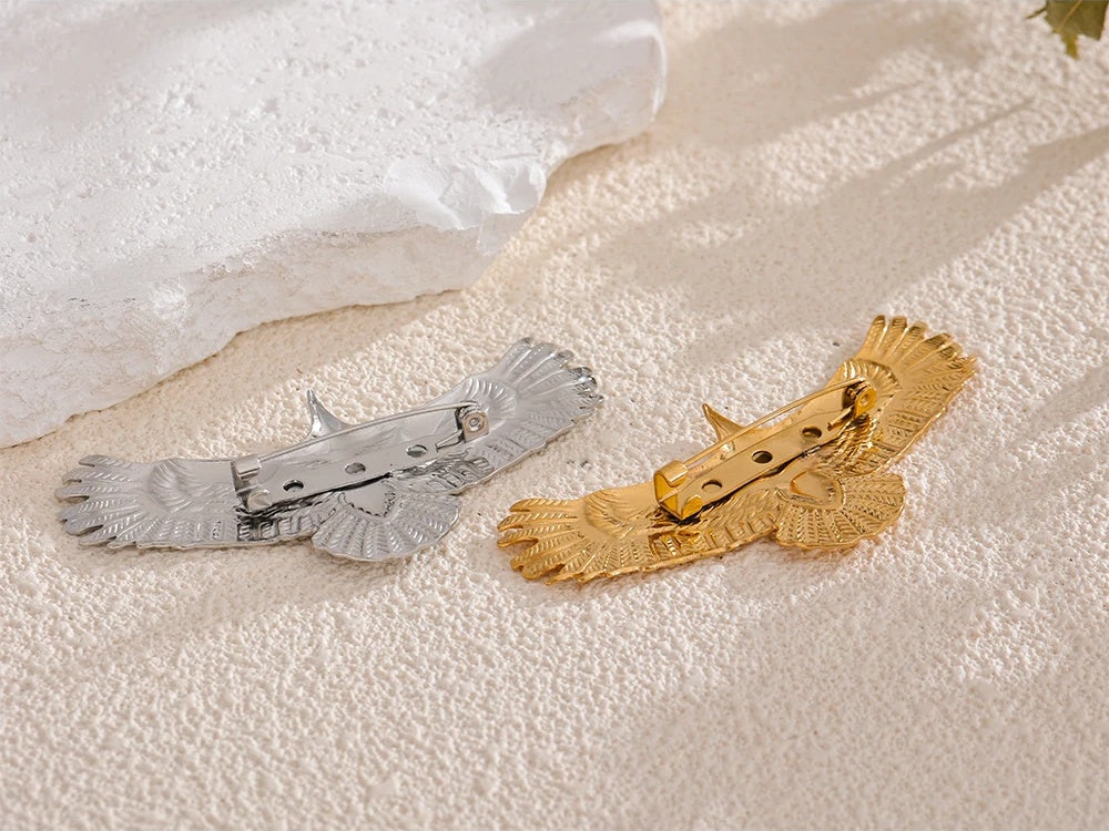Eagle shape brooch unisex charm party accessory - product image