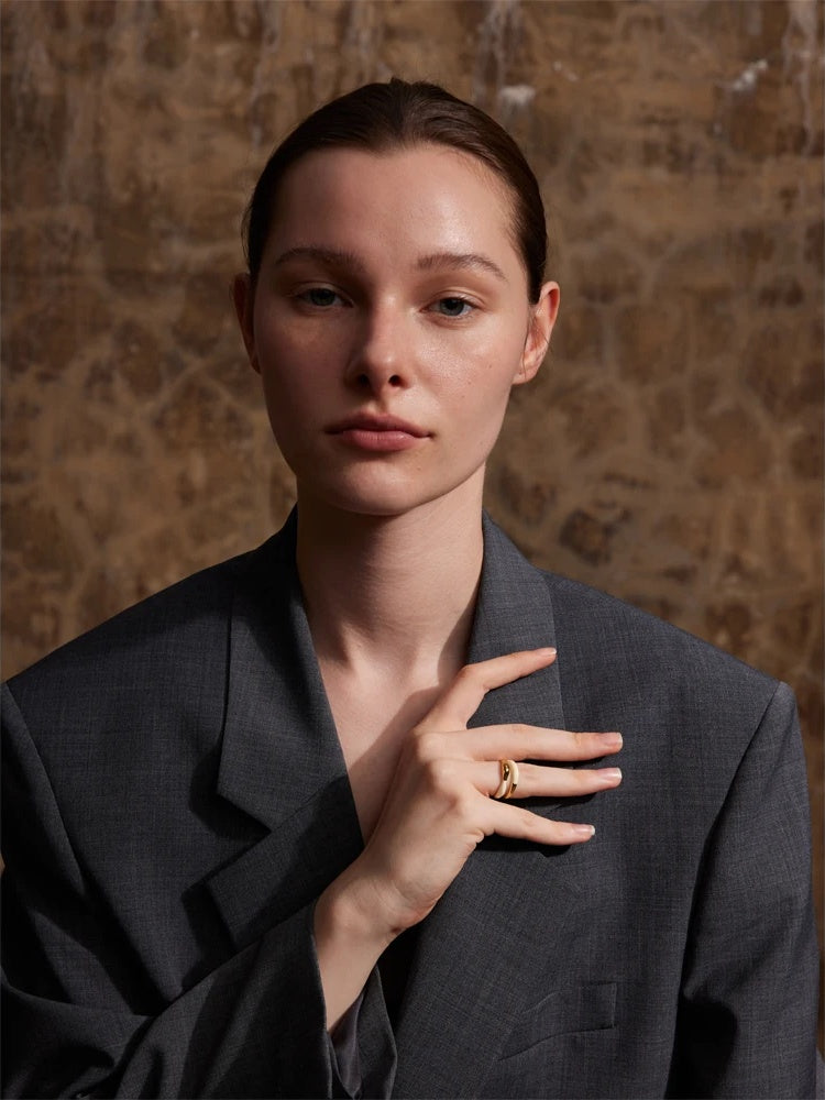 Exquisite beige enamel fashion ring - product image
