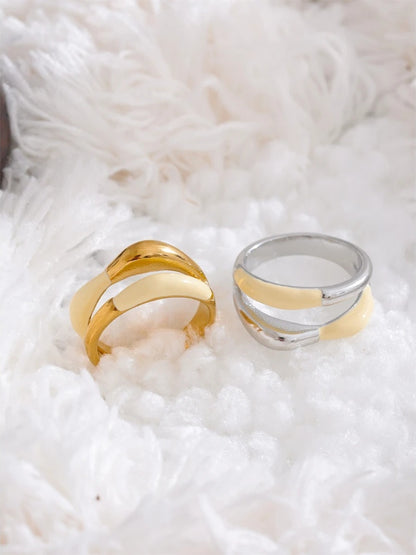 Exquisite beige enamel fashion ring - product image