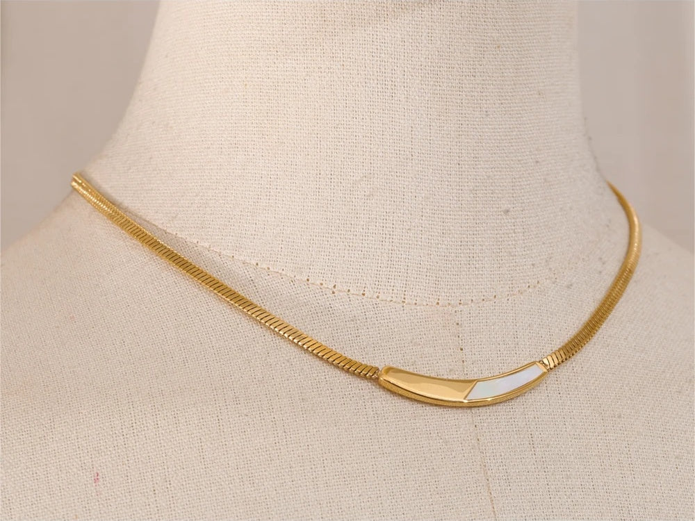Exquisite chain natural shell collar necklace - product image