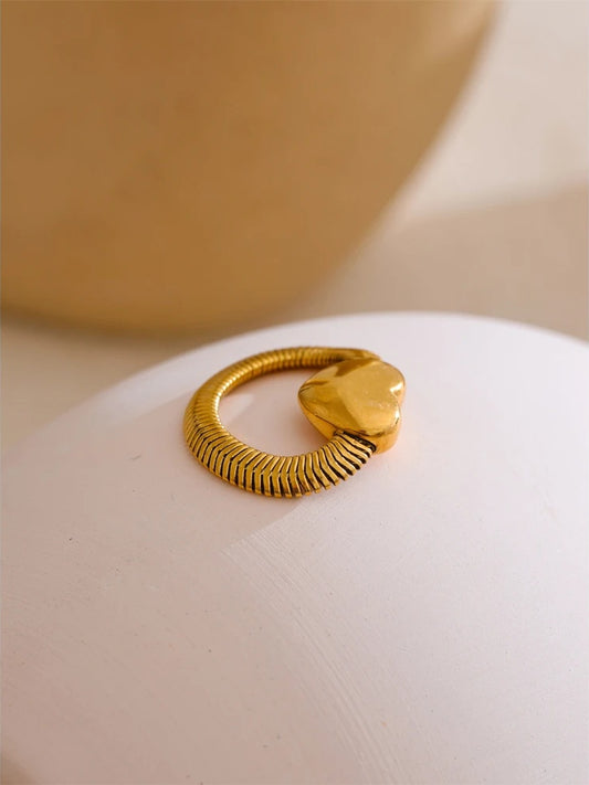 Fashion metal snake chain heart ring - product image