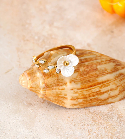 Fashion zirconia resin adjustable flower ring - product image