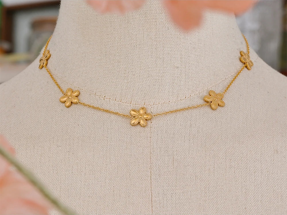 Flower chain gold color necklace bracelet set - product image