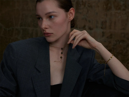 Flower chain necklace bracelet set gold color - product image