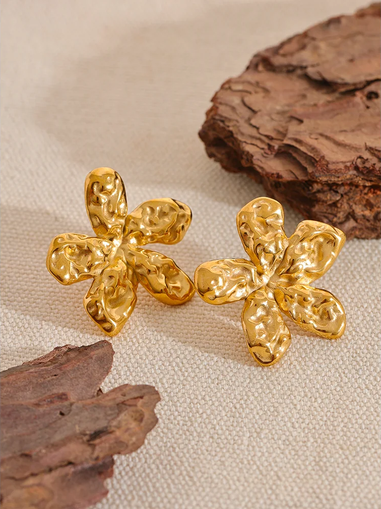 Flower metal cast stud earrings push-back women - product image