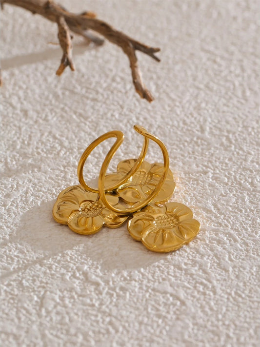 Flower open rust proof fashion ring - product image