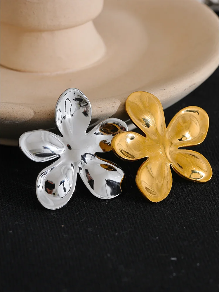 Flower pattern metal brooches gold silver color - product image