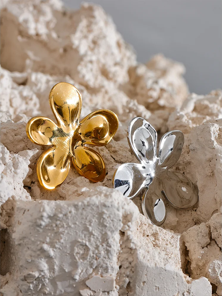 Flower pattern metal brooches gold silver color - product image