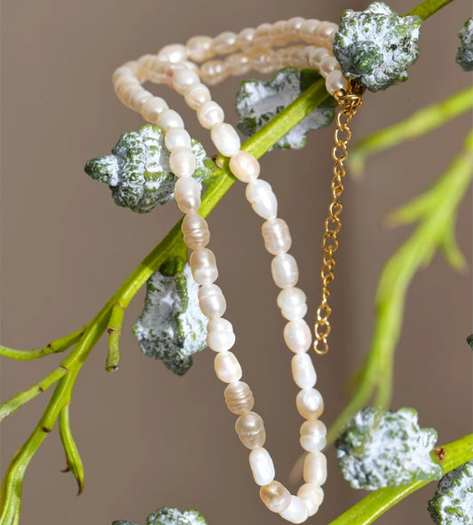 Freshwater pearls necklace bracelet set classic gift - product image